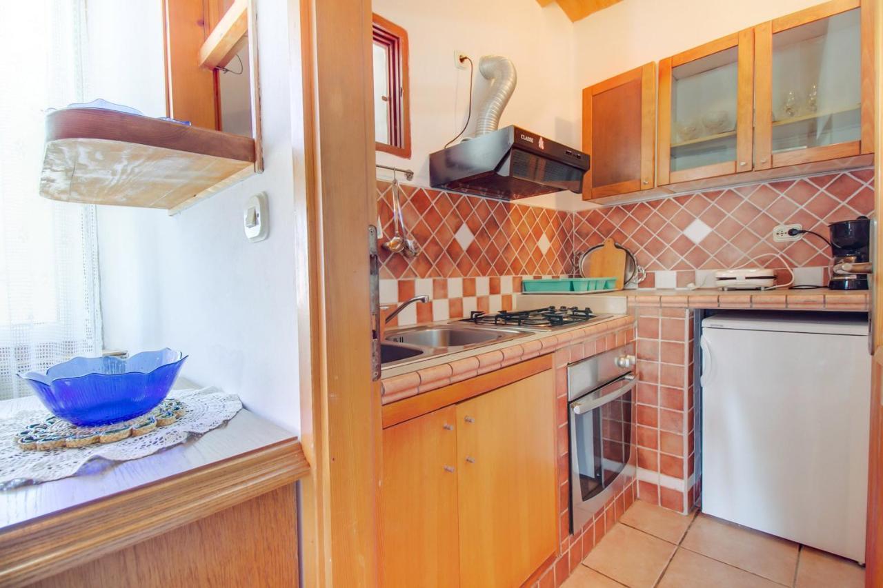 Apartments With A Parking Space Mali Losinj Luaran gambar